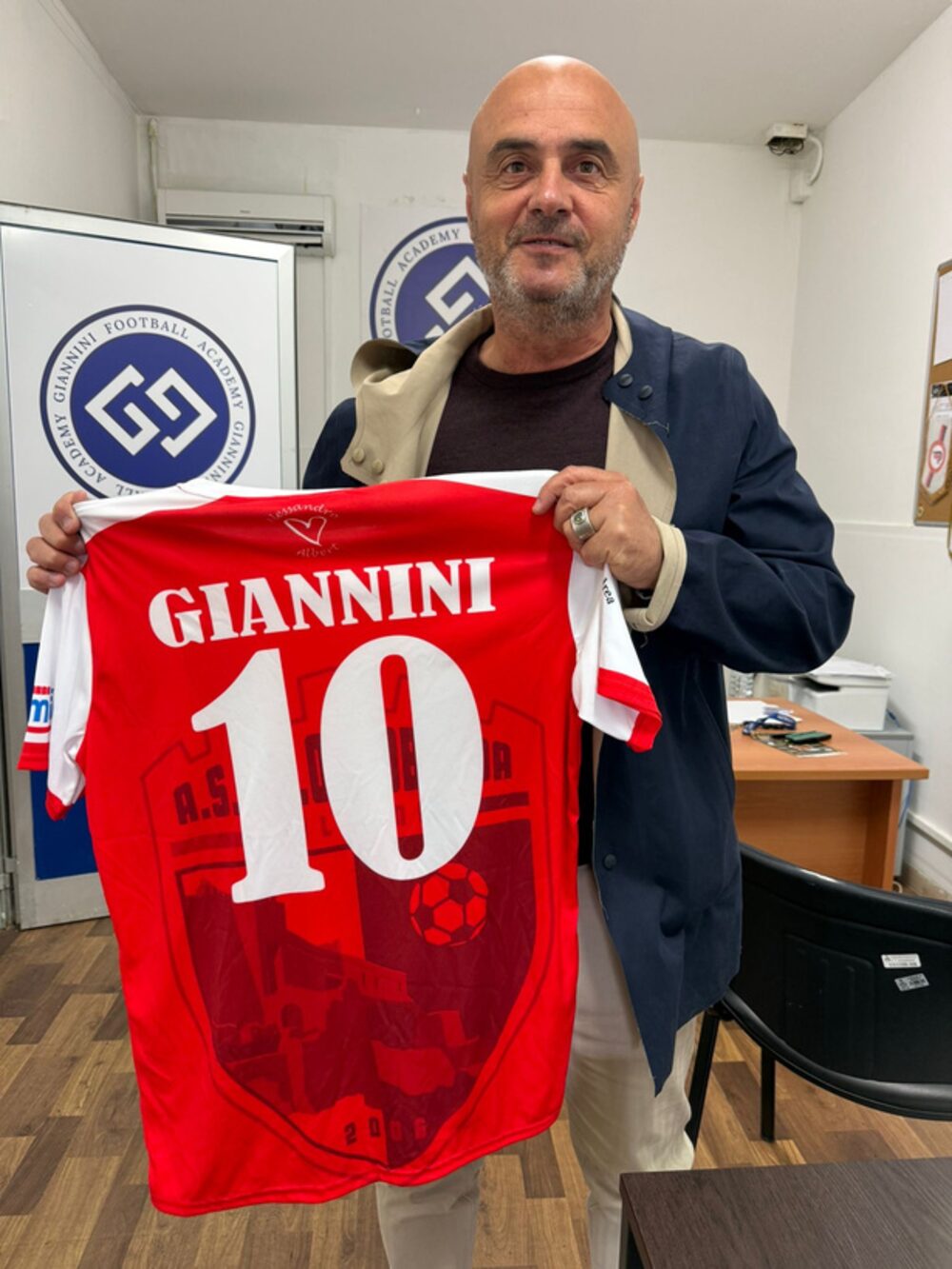 La maglia n.10 di Giannini